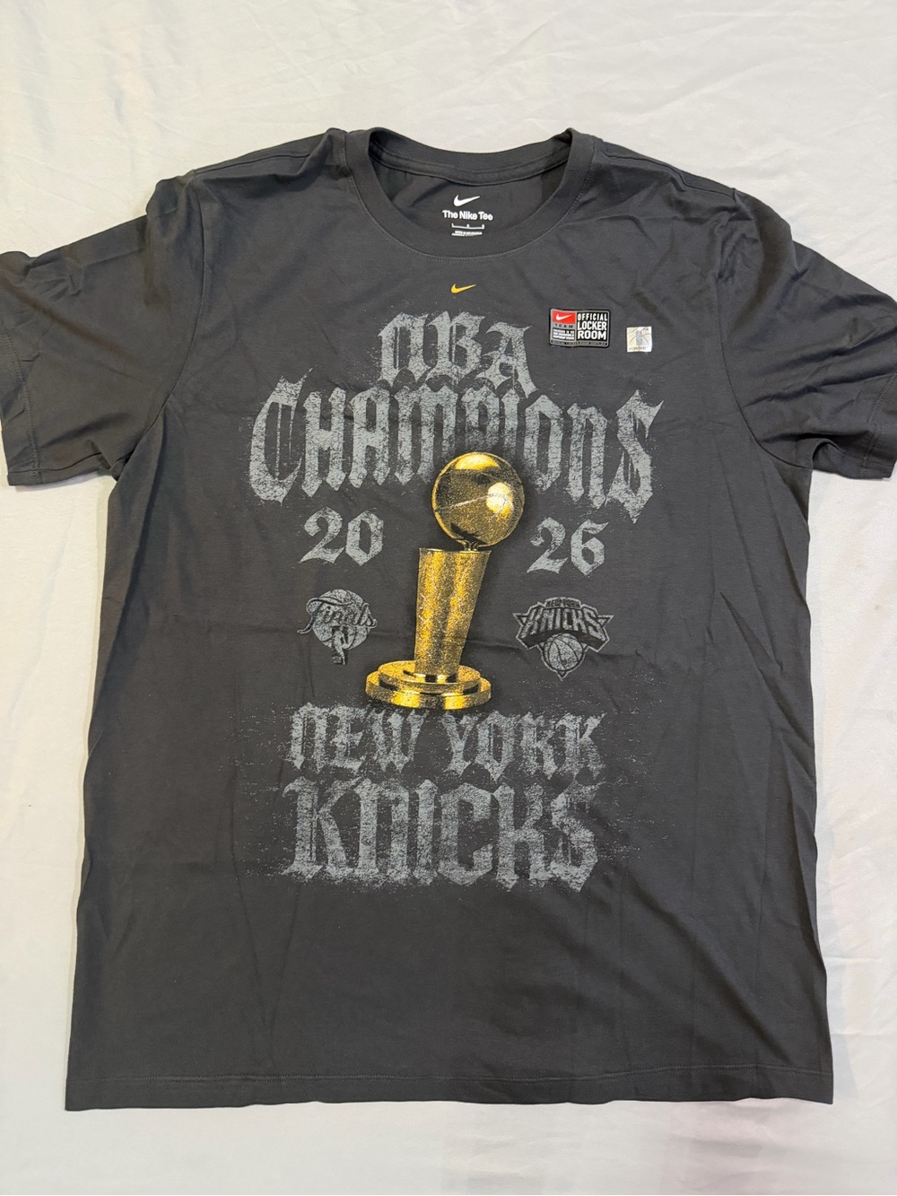 Nike New York Knicks Black 'NBA Champions' Graphic Tee XL